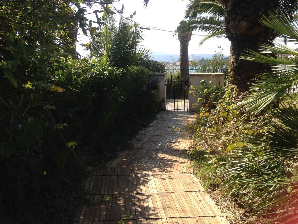 Hotel La Mandarinette La Seyne-sur-Mer Esterno foto