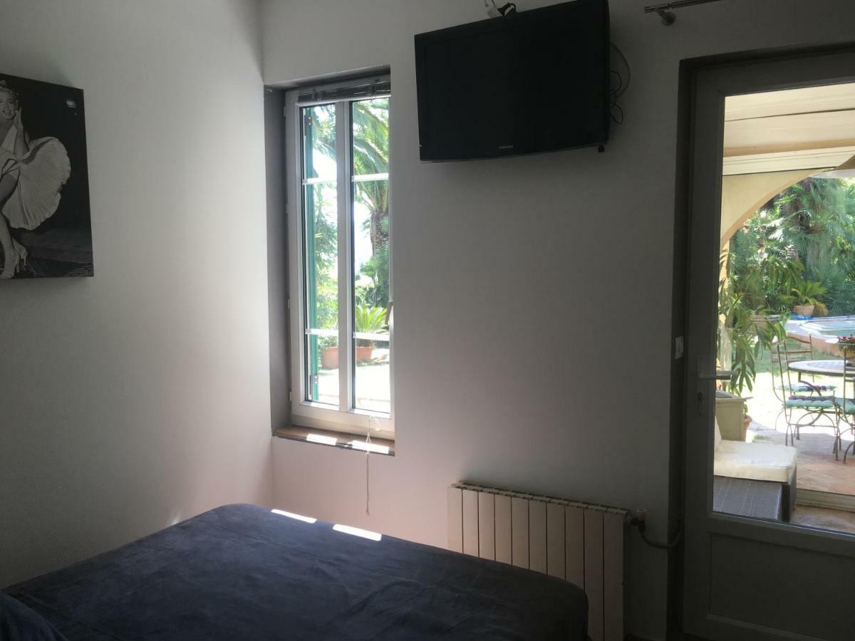 Hotel La Mandarinette La Seyne-sur-Mer Esterno foto